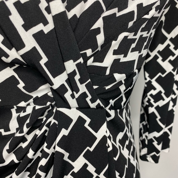 Black House White Market Geometric Dress Sz 4 - Picture 6 of 9